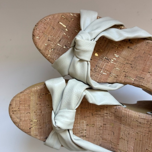 KORKS by Kork-Ease Dawson Wedge Sandals in
Off White Sz 11M - Picture 4 of 7